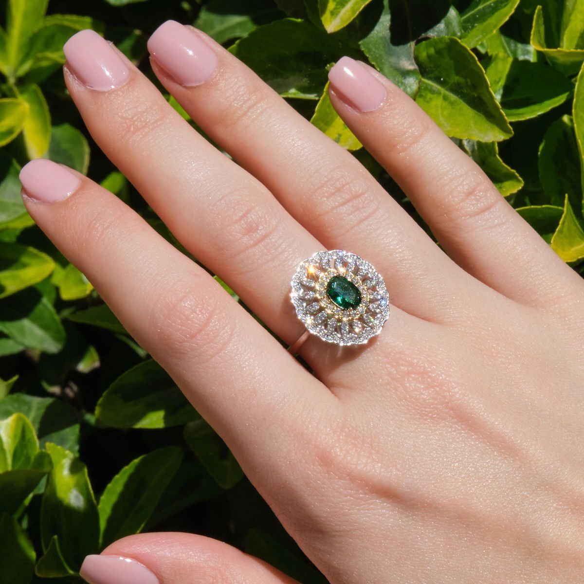 0.55 KARAT PIRLANTA TASARIM YÜZÜK ''EVA VERDE''