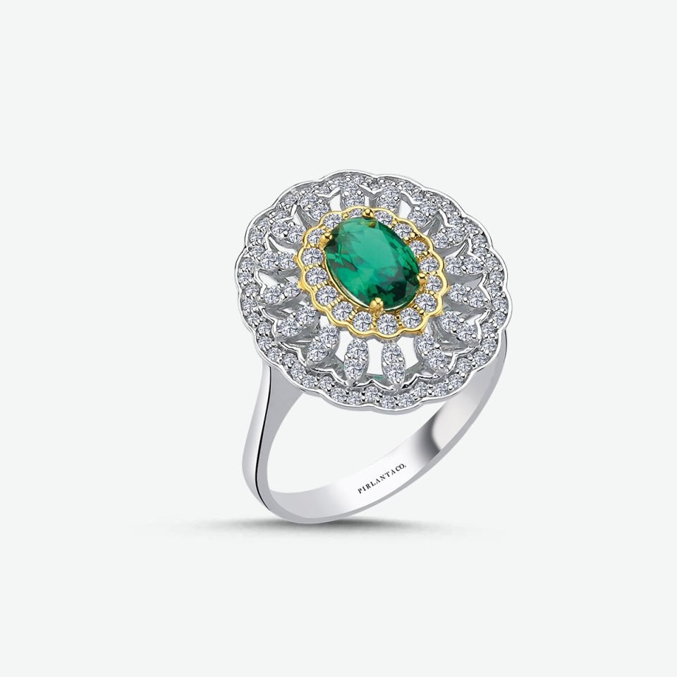0.55 KARAT PIRLANTA TASARIM YÜZÜK ''EVA VERDE''